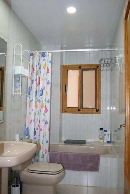 Beachside Apartment In The Centre Of El Campello Luaran gambar