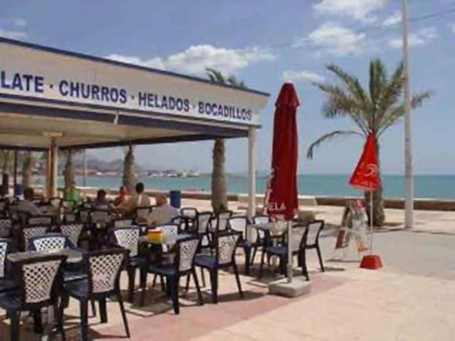 Beachside Apartment In The Centre Of El Campello Luaran gambar