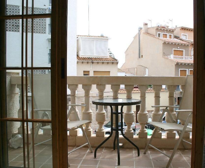 Beachside Apartment In The Centre Of El Campello Luaran gambar